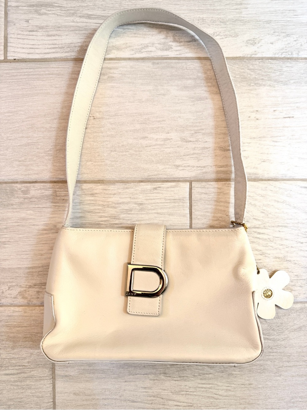 Y2K Dkny Ecru Leather Shoulder Bag with Silver  D-Ring Accent